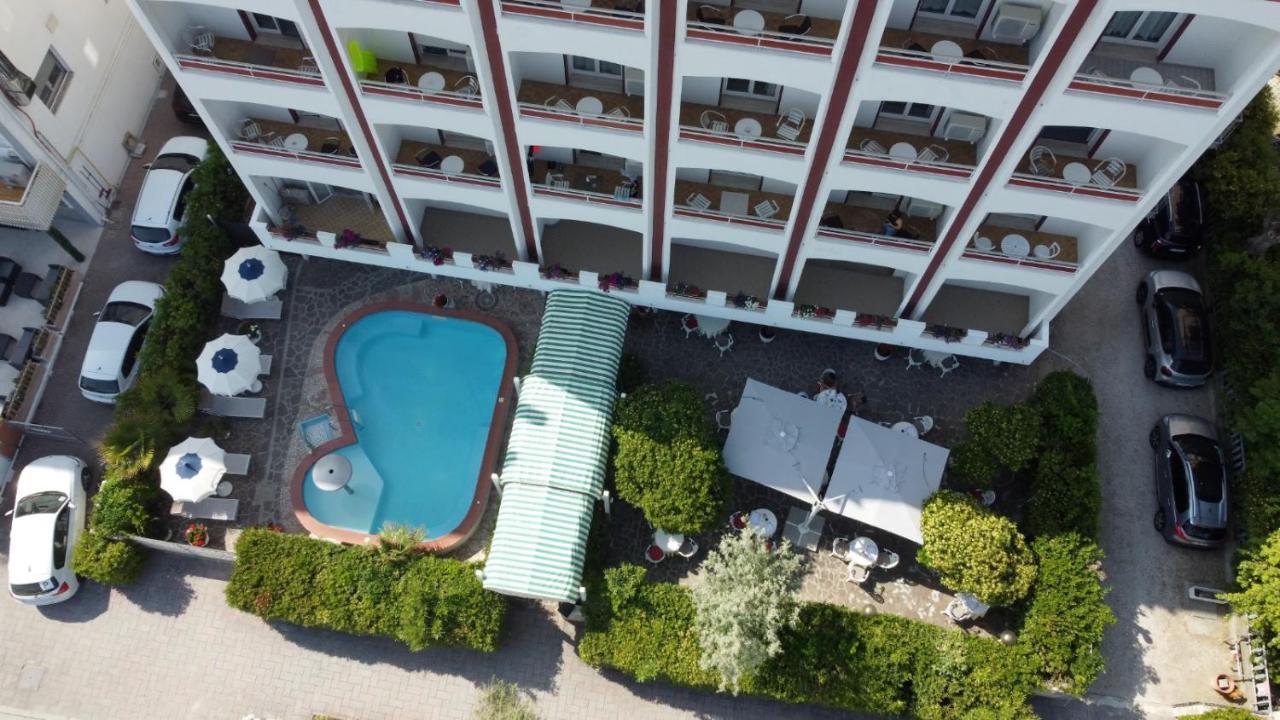 Golf & Beach Hotel 米兰马瑞提那 外观 照片