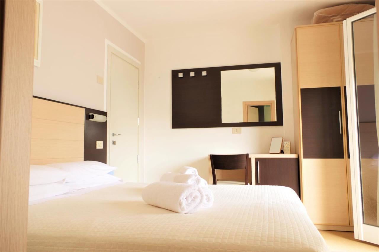 Golf & Beach Hotel 米兰马瑞提那 外观 照片